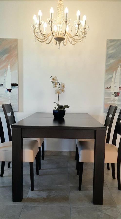 Traumferienwohnung Mit Privatem Pool & Gemuetlicher Grillecke Am Meer, Kroatien, Istrien, Liznjan Bei Medulin - Bester Urlaub An Der Adria, Fuer Paare Ližnjan Exterior foto