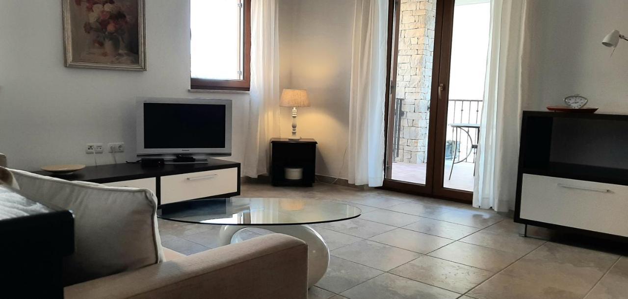 Traumferienwohnung Mit Privatem Pool & Gemuetlicher Grillecke Am Meer, Kroatien, Istrien, Liznjan Bei Medulin - Bester Urlaub An Der Adria, Fuer Paare Ližnjan Exterior foto