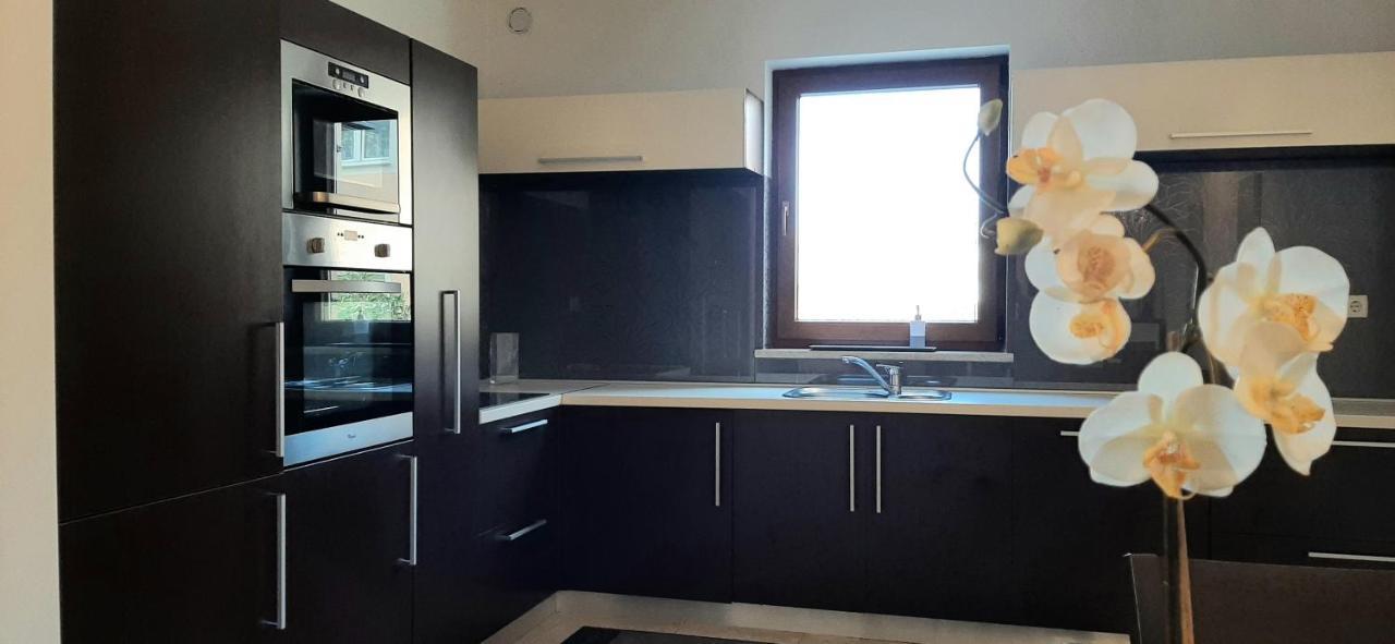 Traumferienwohnung Mit Privatem Pool & Gemuetlicher Grillecke Am Meer, Kroatien, Istrien, Liznjan Bei Medulin - Bester Urlaub An Der Adria, Fuer Paare Ližnjan Exterior foto